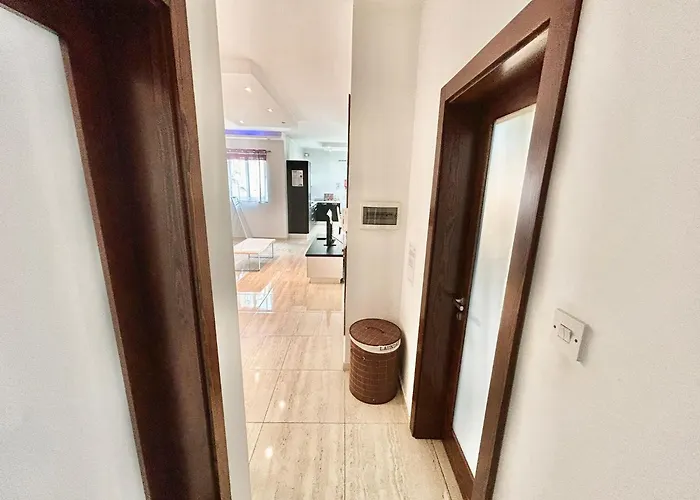 2 Bedroom * 斯利马